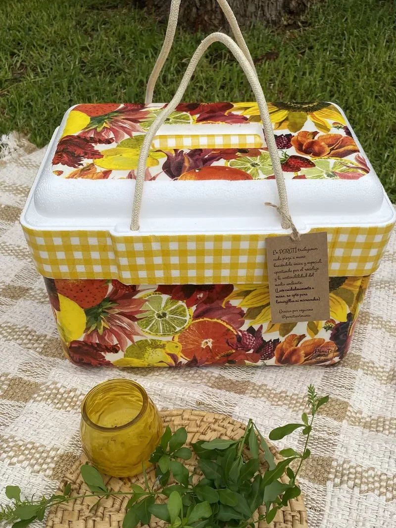 Taller Decoupage Neveras de corcho