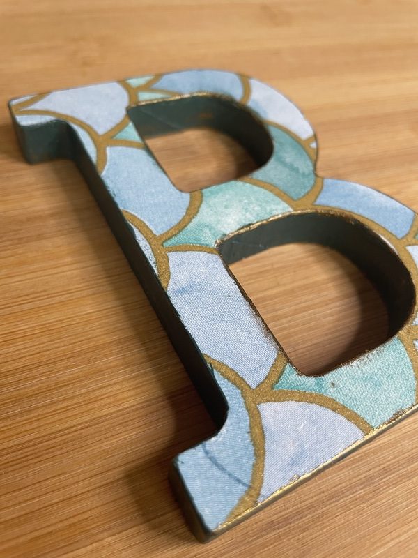 Letra de madera B - Imagen 2