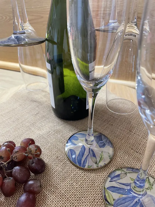 Soporte de vino con 6 copas espumoso magnolia - Imagen 3